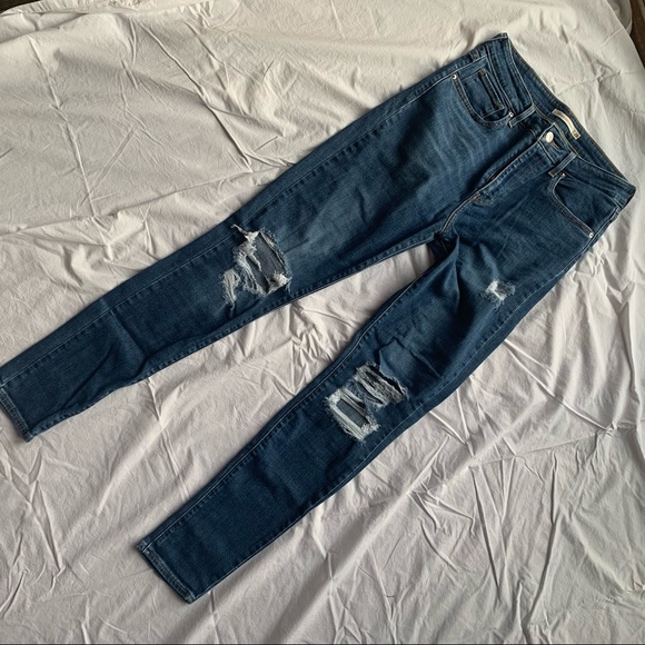 Levi's Denim - Levi's High Waisted Jeans